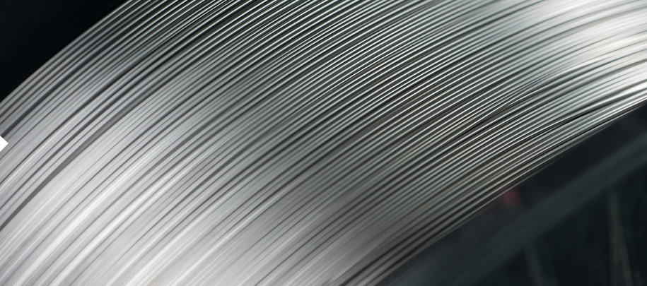 Píopa ola leanúnach cruach dhosmálta